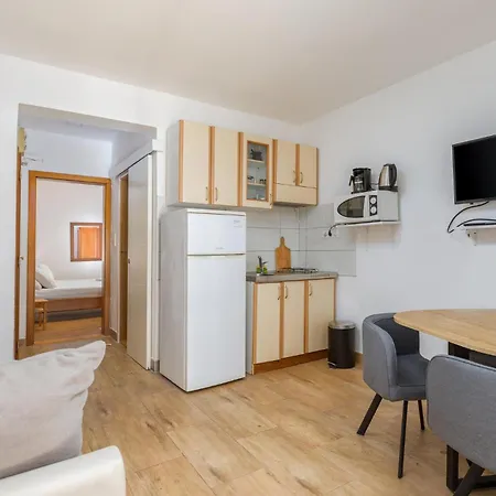 Lovely In With Kitchen
